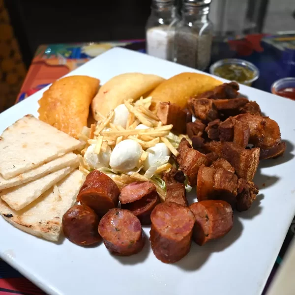 PICADA DE ANTOJOS